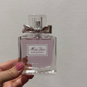 디올 블루밍부케 오드뚜왈렛100ML