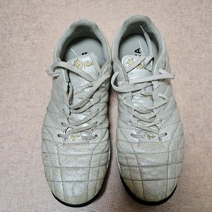 아슬레타 a005 260사이즈