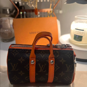 루이비통 미니키폴 파우치 키링 / 새상품