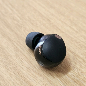 소니 WF-1000XM5 블랙 오른쪽