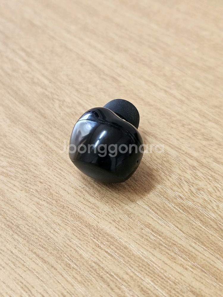 소니 WF-1000XM5 블랙 오른쪽--3