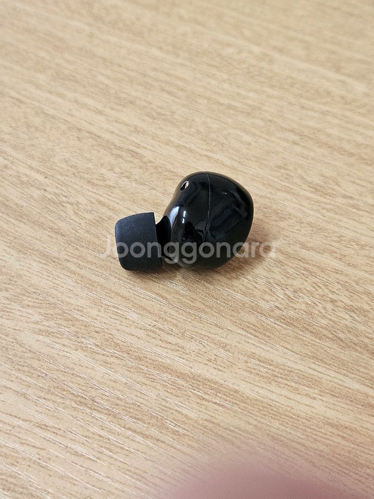 소니 WF-1000XM5 블랙 오른쪽--4