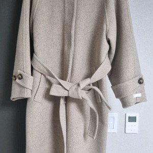 여성겨울 모롱코트free