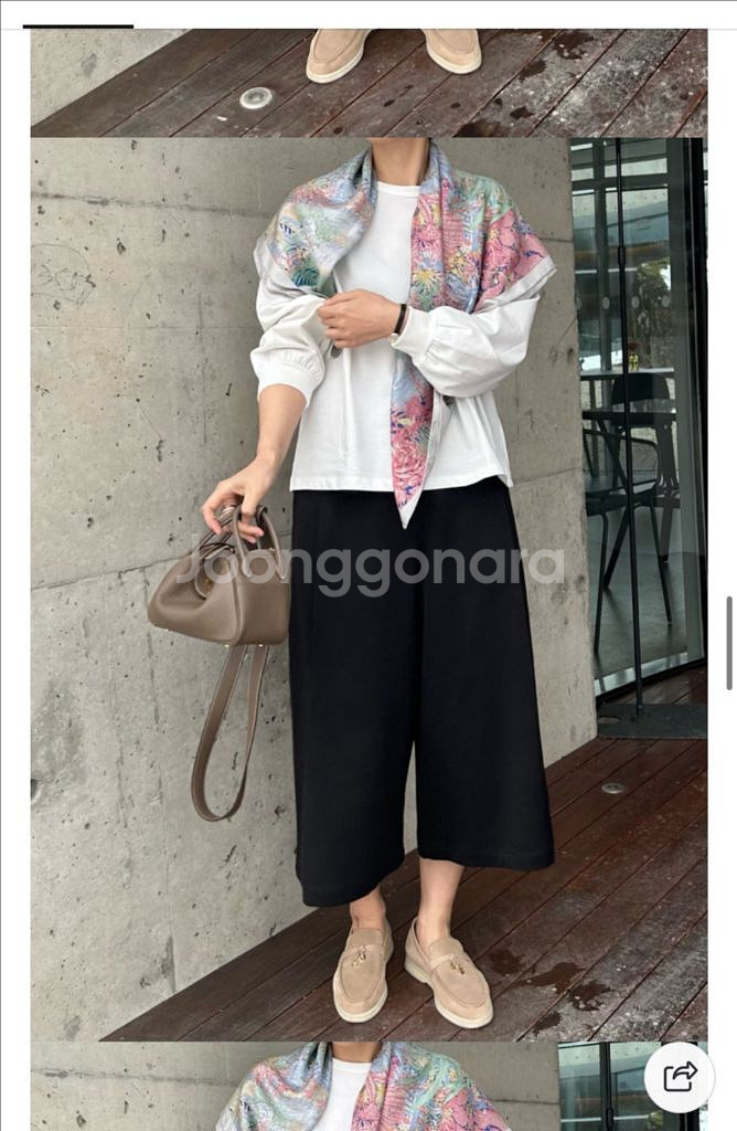 리틀블랙 셔링탑 새상품--0