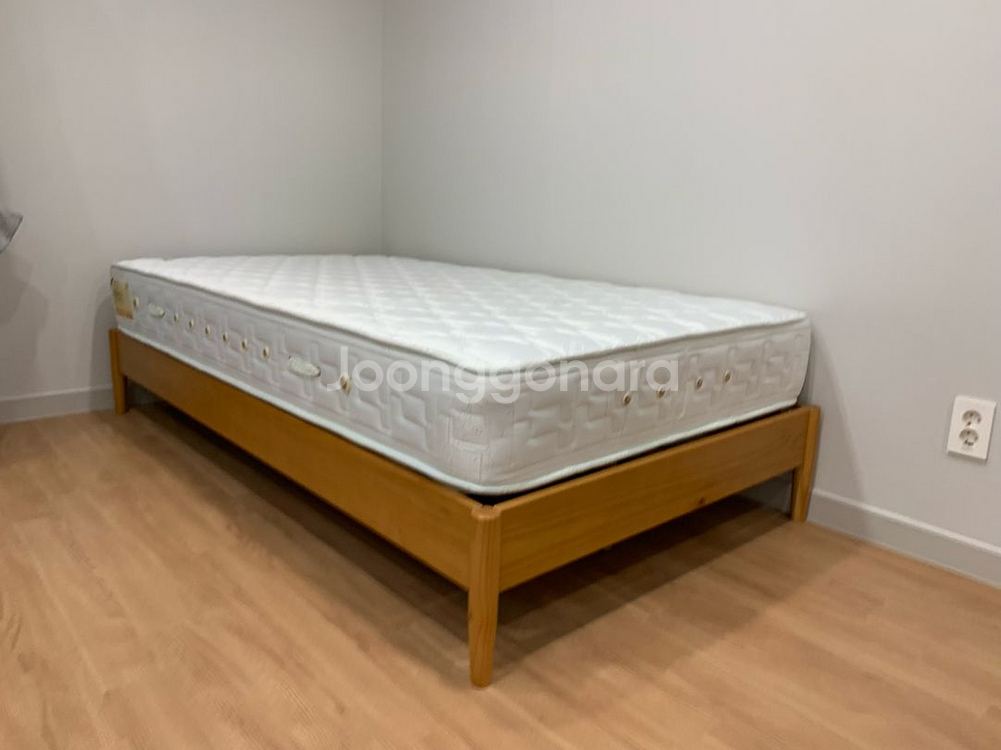 지누스 아멜리아침대프레임+에이스침대매트리스클럽2 새것상--4