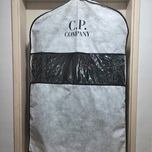 CP 컴퍼니 무스탕