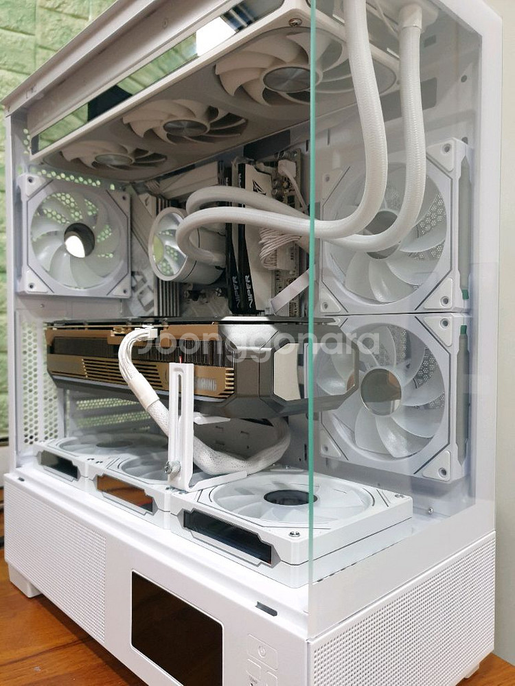 미사용 ) 컴퓨터 9800X3D & RTX5070ti--7