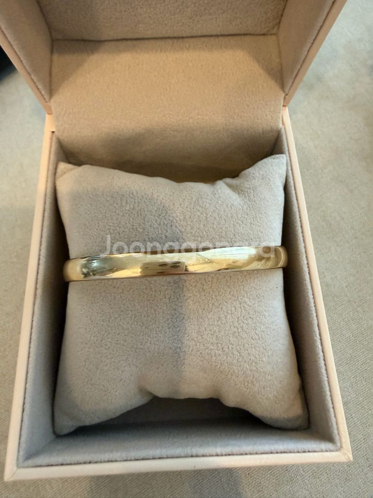 러브유 커브뱅글 민자뱅글 18k 팔찌(지금 홈페이지에 255만원에 판매중)--1