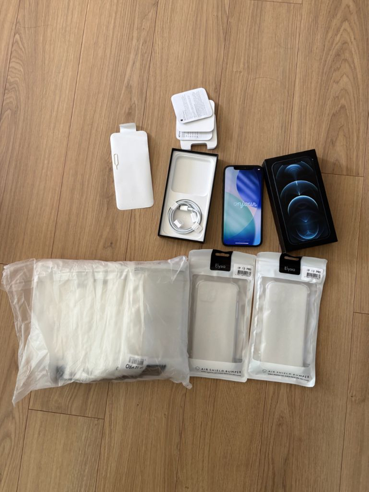 아이폰 12프로 512기가입니다.--1