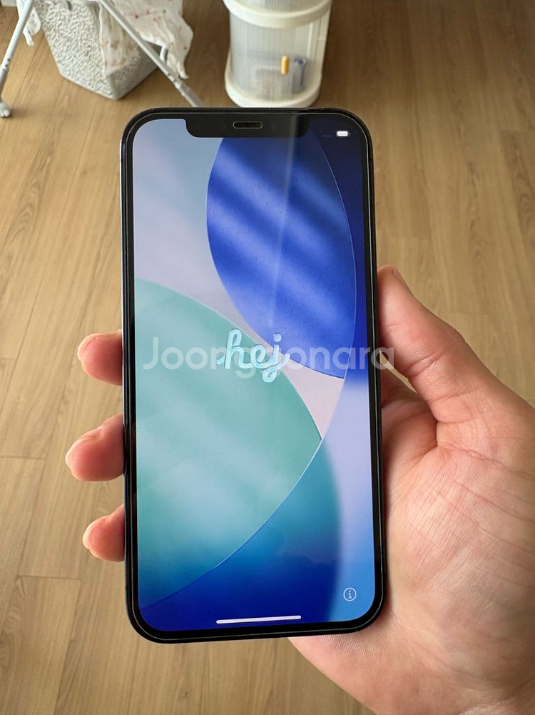 아이폰 12프로 512기가입니다.--2