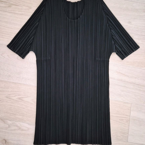 플리츠플리즈 베이직 블랙 탑