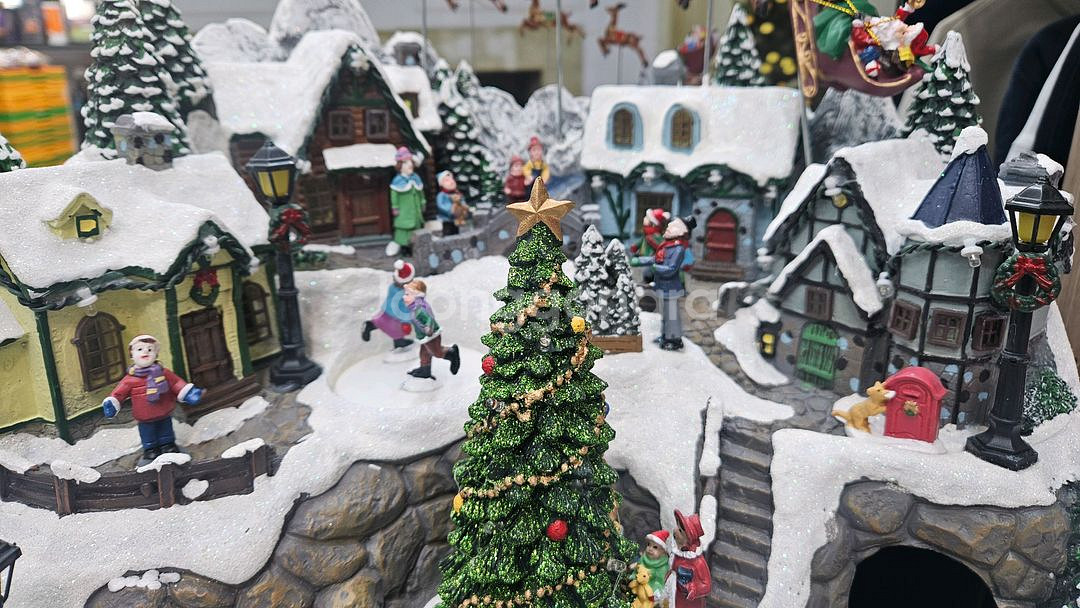 크리스마스 눈오는마을 오르골 판매합니다--3