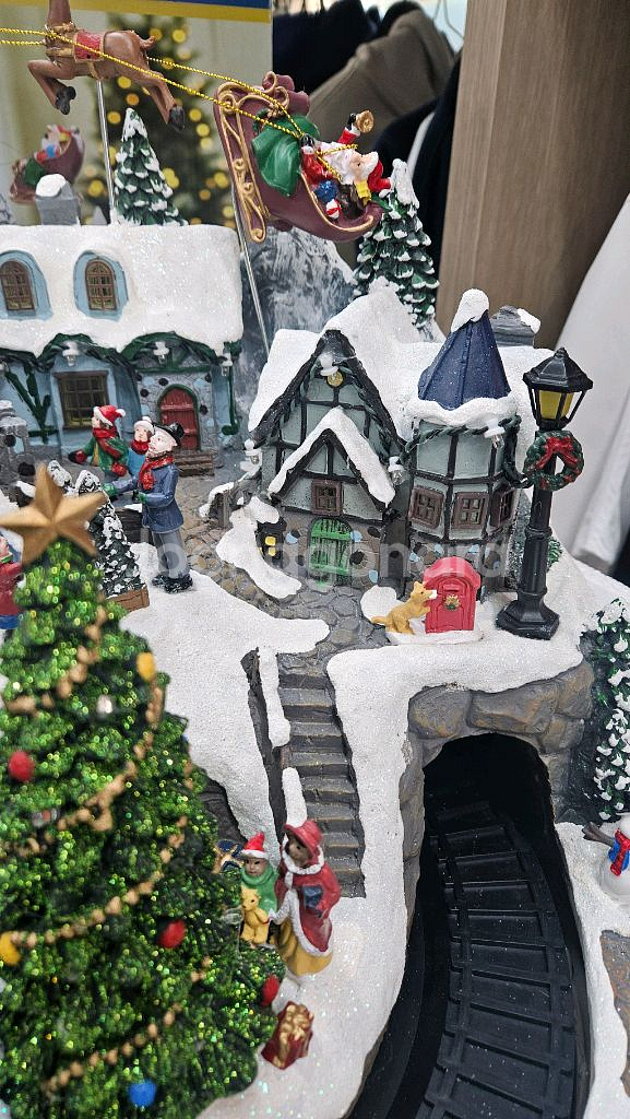 크리스마스 눈오는마을 오르골 판매합니다--7
