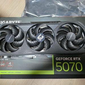 기가바이트 rtx 5070 게이밍oc 팝니다