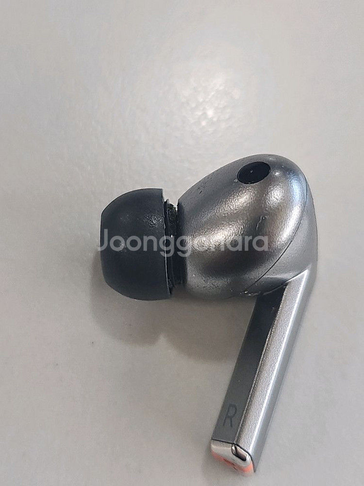 버즈3프로 판매합니다--2