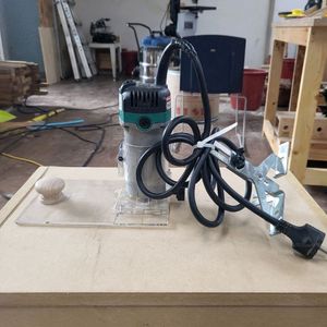 마키다트리머m372