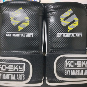 Ko-sky 복싱글러브팝니다