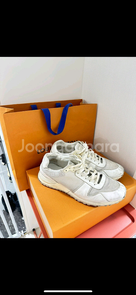 루이비통 스니커즈 7사이즈 사용감있음--0