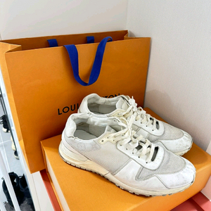 루이비통 스니커즈 7사이즈 사용감있음