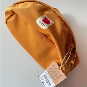 새제품)피엘라벤 울버 힙 팩 미디움 가방 힙색