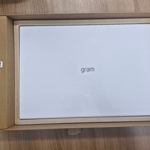 LG 그램 17인치 팝니다 윈도우 설치 및 부가제품포함