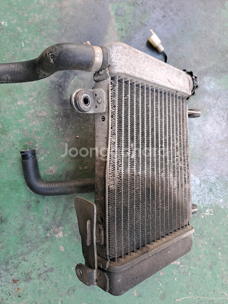 혼다 CBR125R 라지에이터 중고부속--1