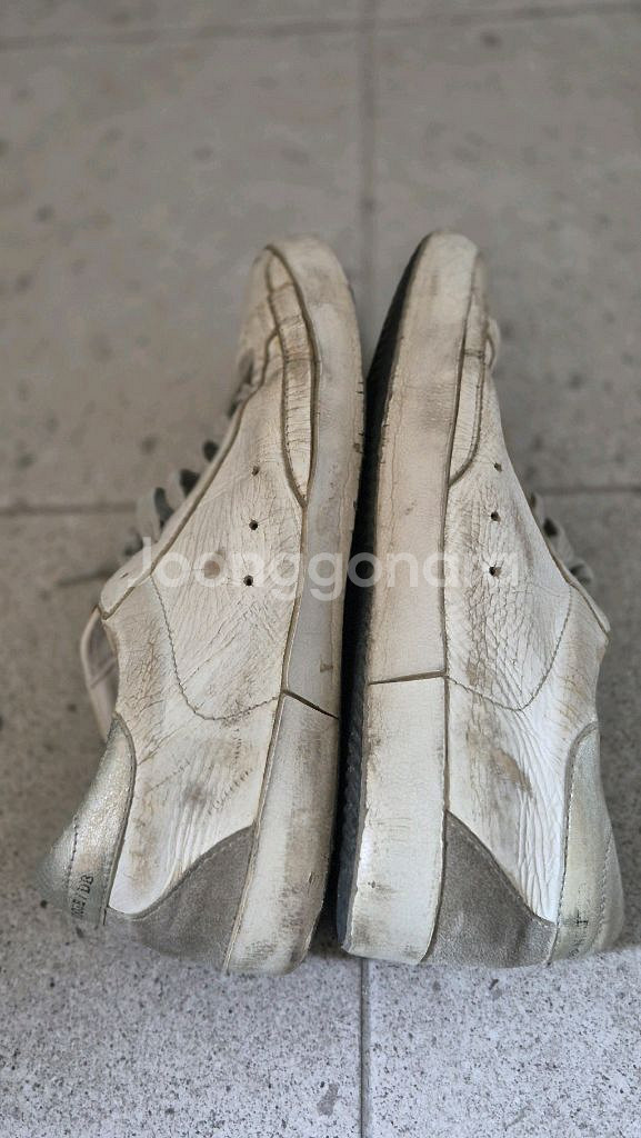 정품 265) 골든구스 슈퍼스타 실버탭--3