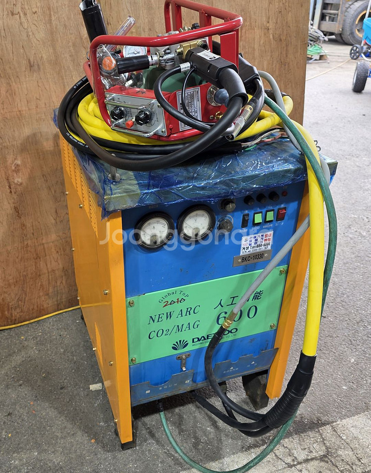 대우 인공지능 CO2용접기 600A 풀세트--1