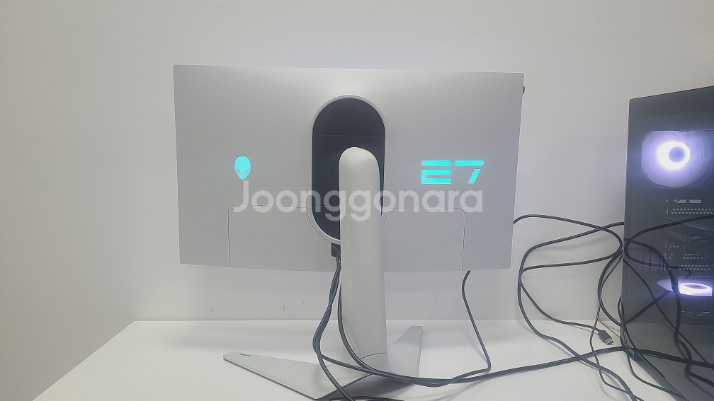 델 에일리언웨어 AW2723DF 게이밍 모니터 27인치--1