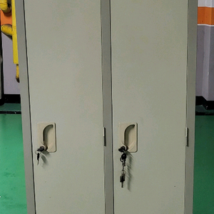 철재옷장 철재사물함 철제캐비넷 철제유리진열장 철제보관함