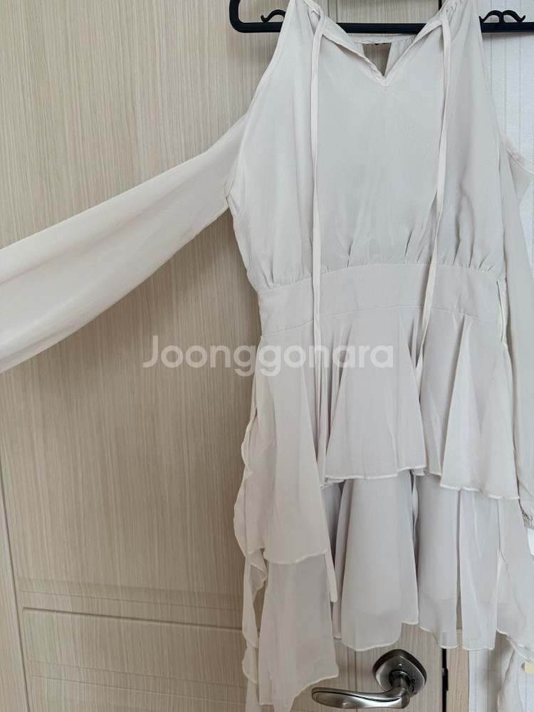 티나니 마스카포네 언발 원피스 A급 택포 8,000--5