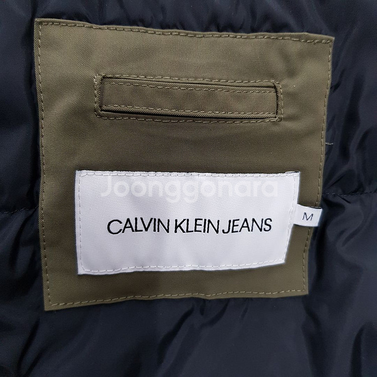 캘빈 클라인 구스 다운 하프 패딩 M 사이즈--2