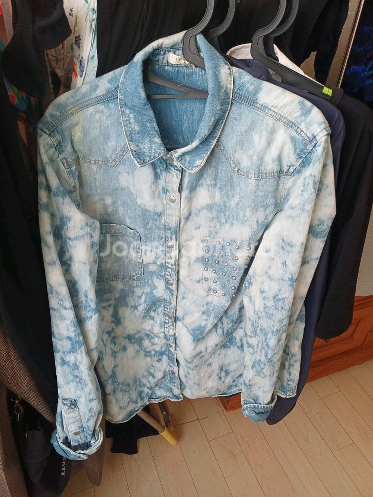 스파오 데님셔츠 95사이즈 2만원에 판매합니다--0