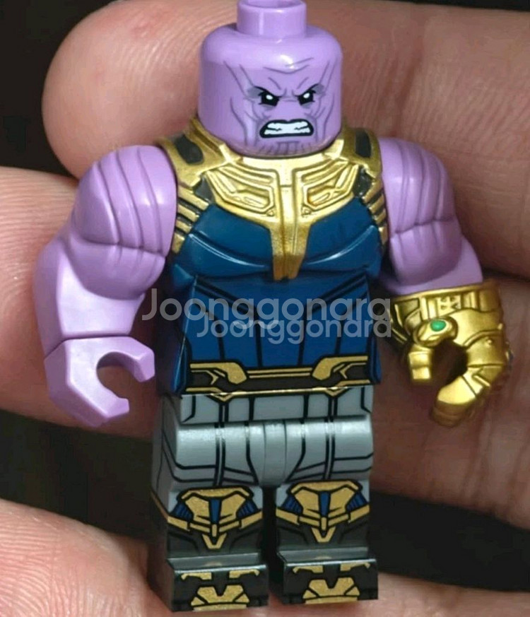 진 커스텀 레고 타노스 판매합니다.--0