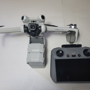 Dji mini4 pro 콤보세트 판매합니다.