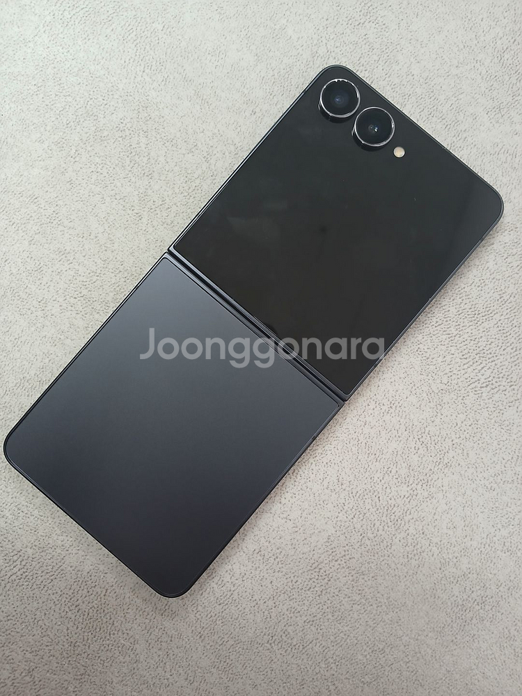 갤럭시Z플립7 256_GB 블랙 팝니다!!--0