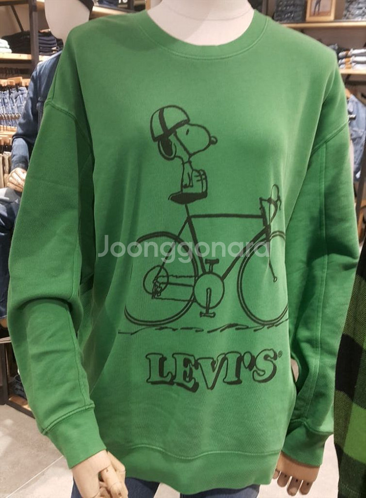 리바이스 피너츠 콜라보 맨투맨 스누피 오버핏 스웻셔츠--6