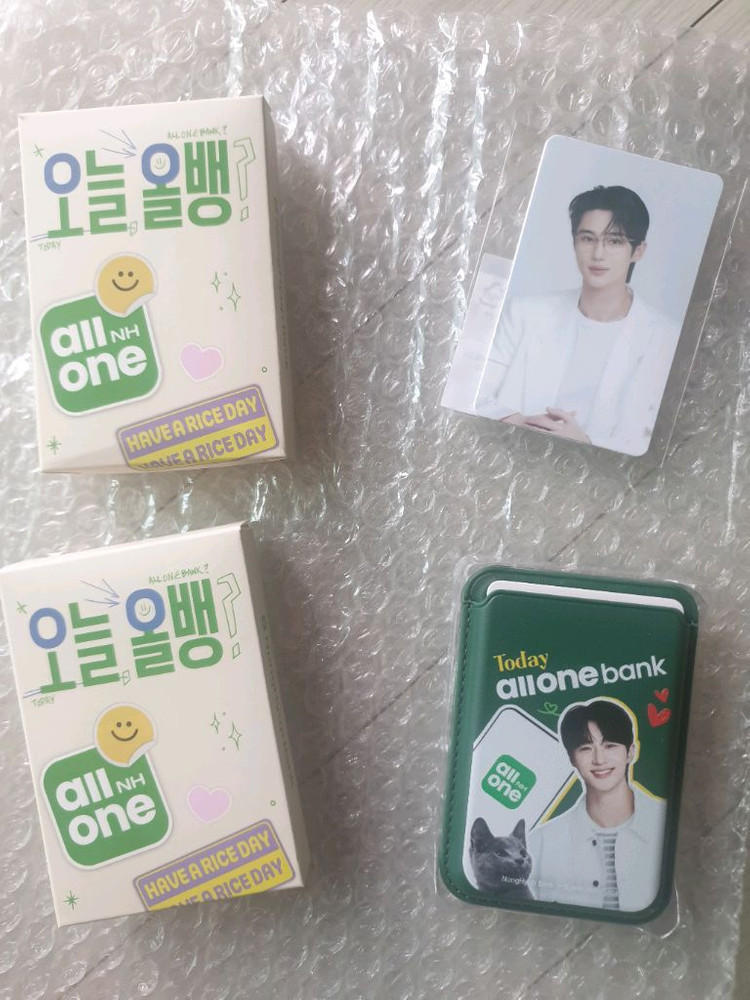 변우석 보조배터리2개+맥세이프 카드지갑 [새상품]--1