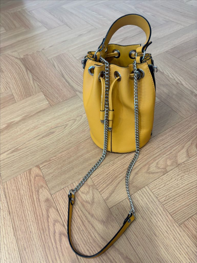 ZARA 복조리 가방 이미지