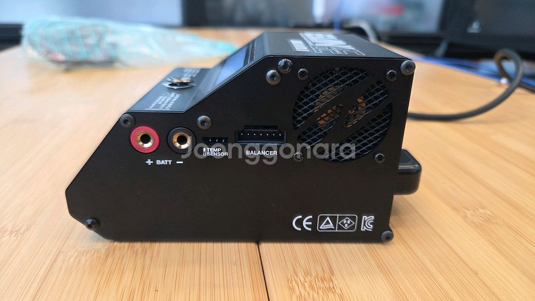 rc카 충전기 엘란미니 블랙 팝니다--2