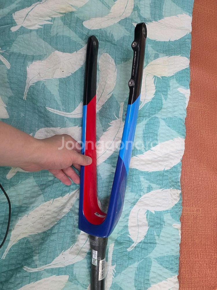 트랙 마돈slr9 8세대 가장 최신형 프레임셋 팝니다.--7