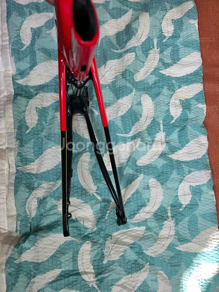 트랙 마돈slr9 8세대 가장 최신형 프레임셋 팝니다.--6