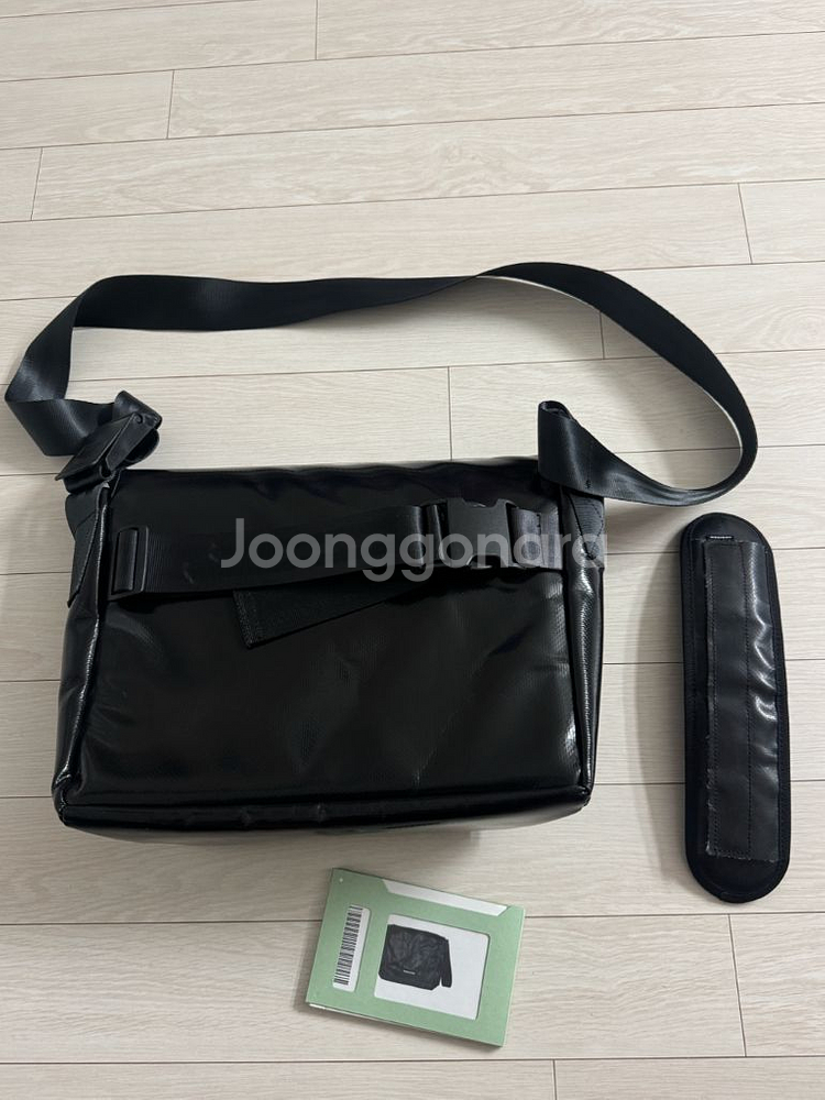 프라이탁 덱스터 + 숄더패드--2