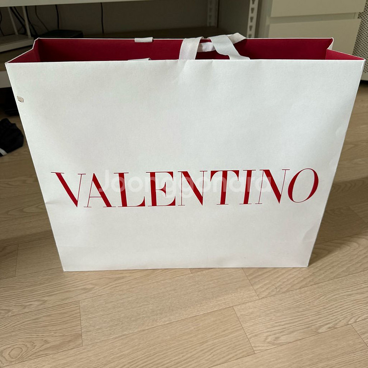 발렌티노 락스터드 스니커즈 42사이즈--0