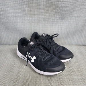 언더아머 운동화 260