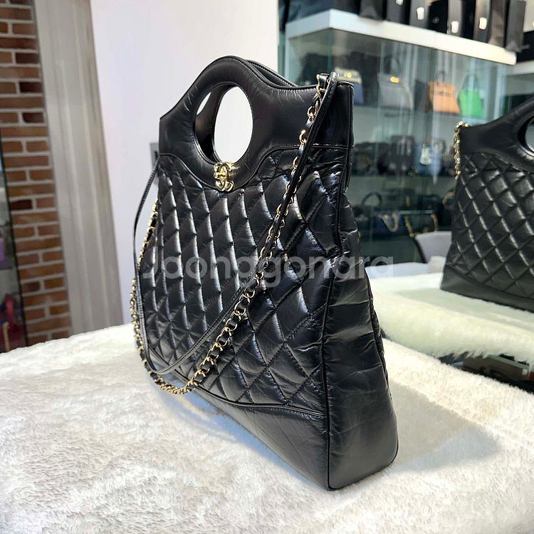 샤넬 31백 토트겸숄더백 라지 블랙 금장-H101701--3