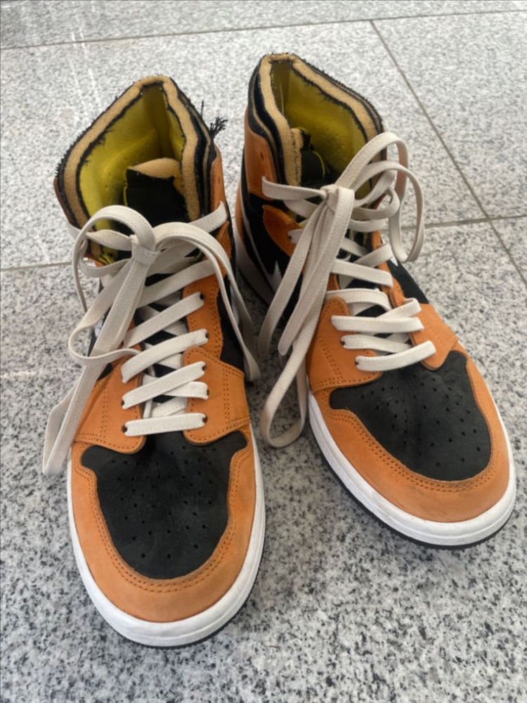 조던 1 줌 에어 컴포트 오렌지 275 이미지