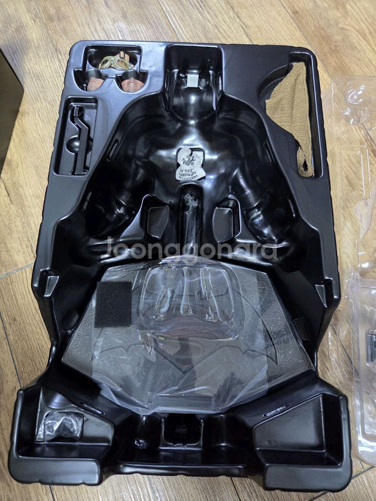 핫토이 BVS 나이트메어 배트맨 사막배트맨MMS372--6