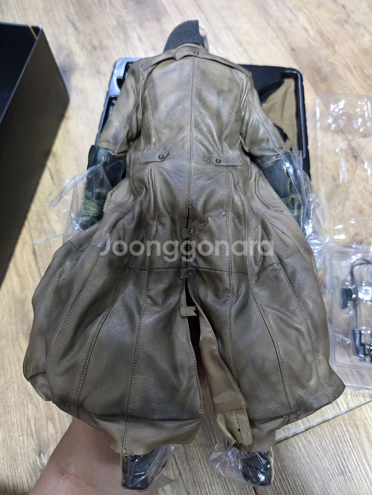 핫토이 BVS 나이트메어 배트맨 사막배트맨MMS372--5