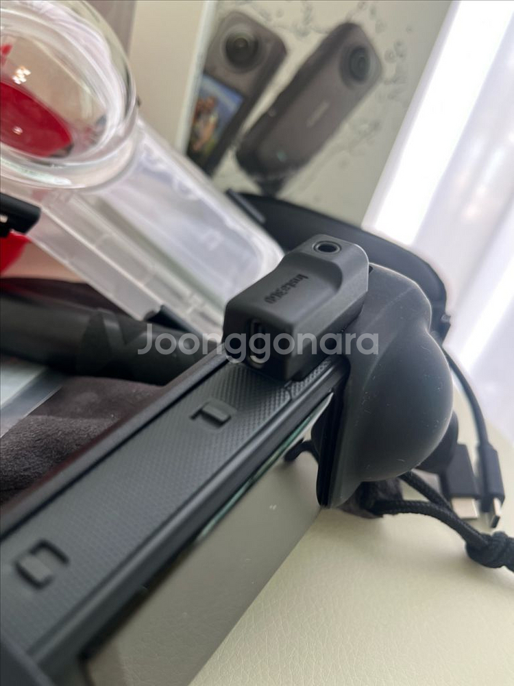 인스타360 X4 판매합니다--5